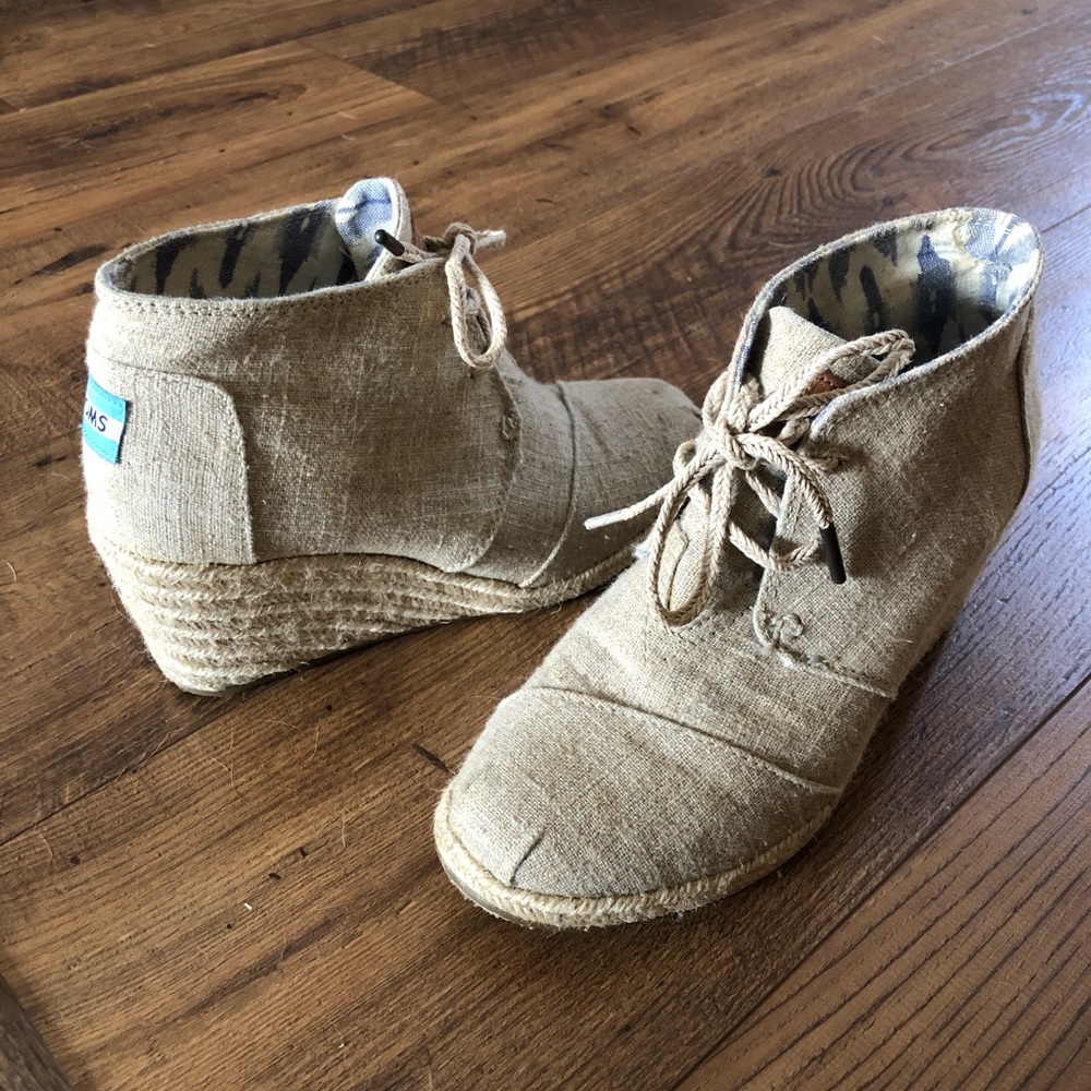 TOM wedges